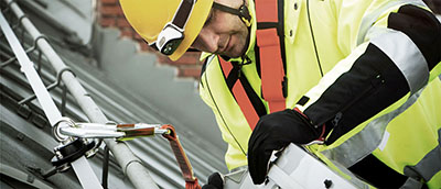 » SECURAIL ON INCLINED ROOF «<br />READ MORE